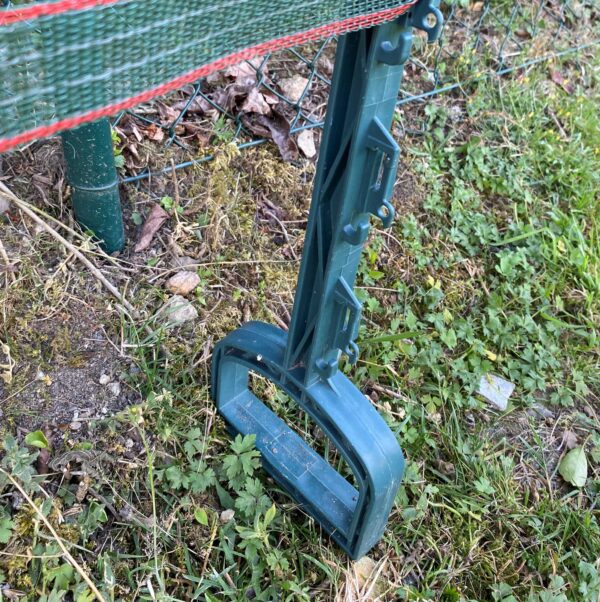 Weidezaunpfaehle WZ 3000_110 mit Tritt in Steigbuegelform