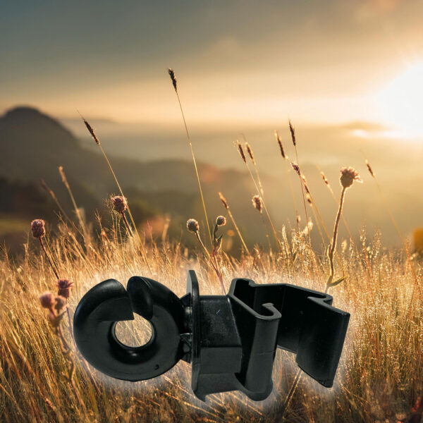 Ringisolator für T-Pfosten mit Hintergrund Weide